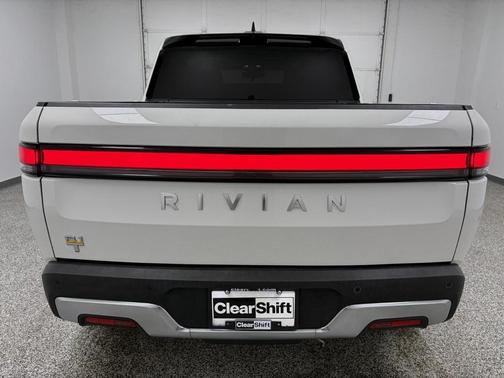 2022 Rivian R1T Adventure