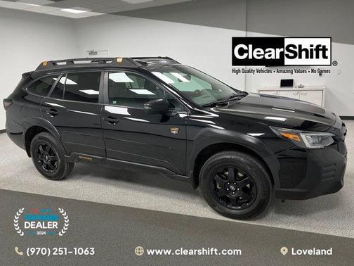 Crystal Black Silica 2022 Subaru Outback Wilderness