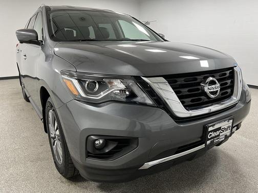 2020 Nissan Pathfinder SL 2WD