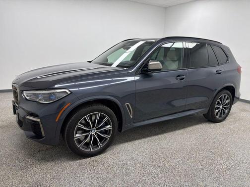 Arctic Grey Metallic 2022 BMW X5 M50i