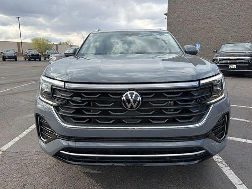 2024 Volkswagen Atlas Cross Sport 2.0T SEL