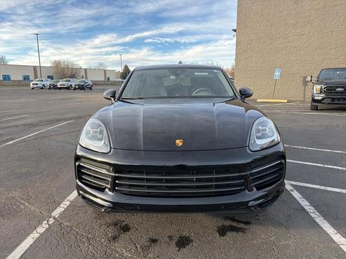2022 Porsche Cayenne Cayenne