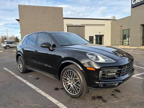 2022 Porsche Cayenne Cayenne