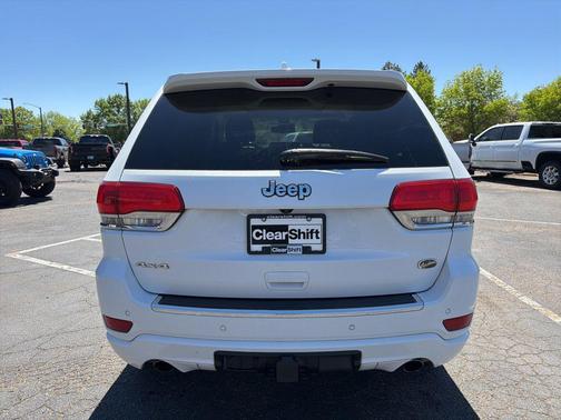 Bright White Clearcoat 2014 Jeep Grand Cherokee Overland
