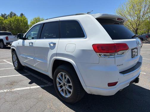 Bright White Clearcoat 2014 Jeep Grand Cherokee Overland
