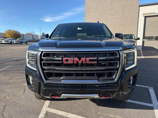 2023 GMC Yukon 4WD AT4