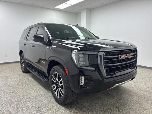 2023 GMC Yukon 4WD AT4
