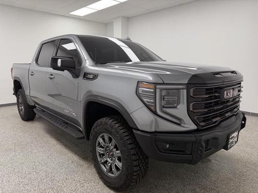 2025 GMC Sierra 1500 AT4X