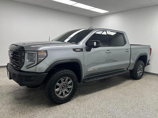 2025 GMC Sierra 1500 AT4X