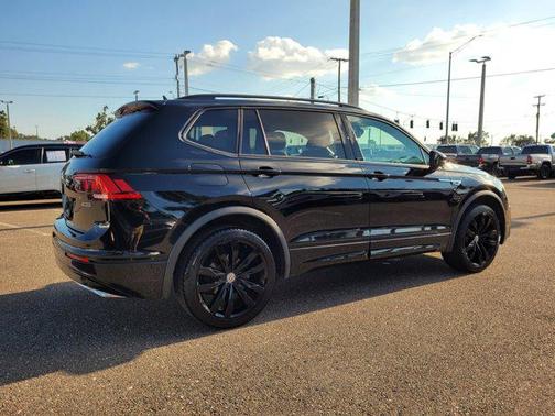 2021 Volkswagen Tiguan 2.0T SE R-Line Black 4MOTION