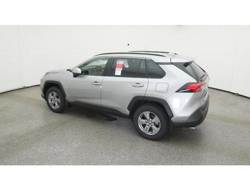 2025 Toyota RAV4 Hybrid SE