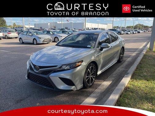 2020 Toyota Camry SE