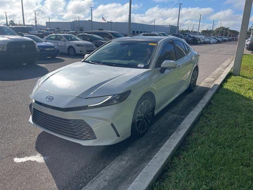2025 Toyota Camry XLE