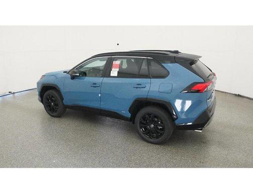 2025 Toyota RAV4 Hybrid SE