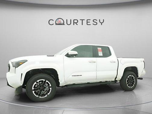 2026 Toyota Tacoma Hybrid TRD Sport