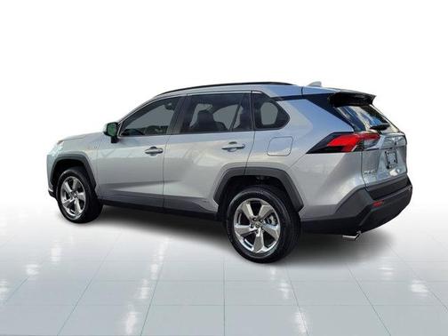 2021 Toyota RAV4 Hybrid XLE Premium