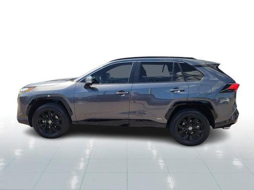 2023 Toyota RAV4 Hybrid SE