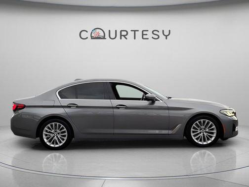 2023 BMW 530 i xDrive