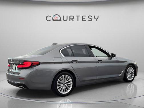 2023 BMW 530 i xDrive