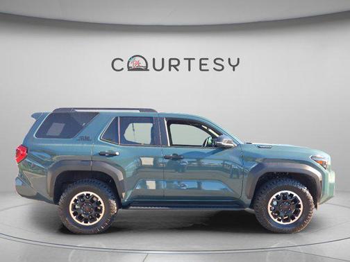 2025 Toyota 4Runner TRD Off Road