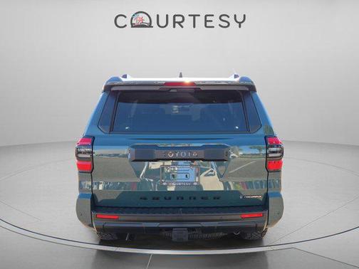 2025 Toyota 4Runner TRD Off Road