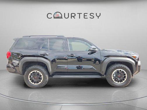 2025 Toyota 4Runner TRD Off Road