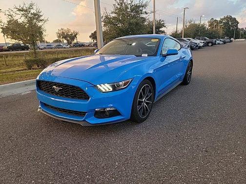 2017 Ford Mustang EcoBoost Premium