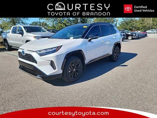 2024 Toyota RAV4 Hybrid SE