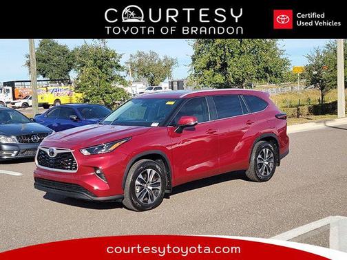 2025 Toyota Highlander XLE