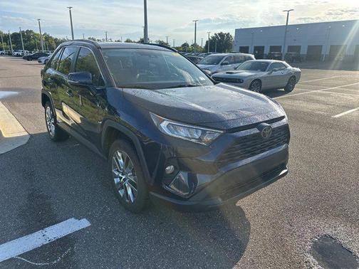 2020 Toyota RAV4 XLE Premium