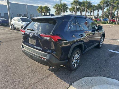 2020 Toyota RAV4 XLE Premium