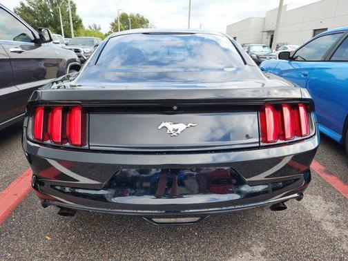 2017 Ford Mustang EcoBoost