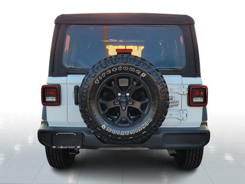 2020 Jeep Wrangler Unlimited Willys 4X4