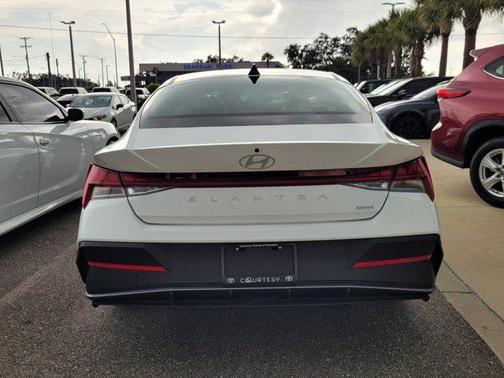 2024 Hyundai ELANTRA HEV Blue