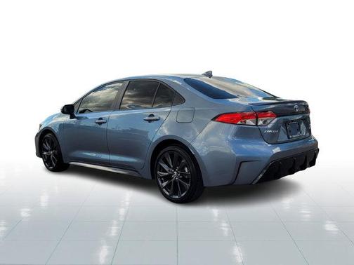 2025 Toyota Corolla Hybrid SE