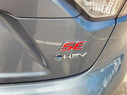 2025 Toyota Corolla Hybrid SE
