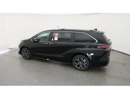 2025 Toyota Sienna Platinum 7 Passenger