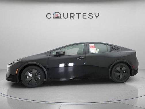 2025 Toyota Prius Plug-In Hybrid SE
