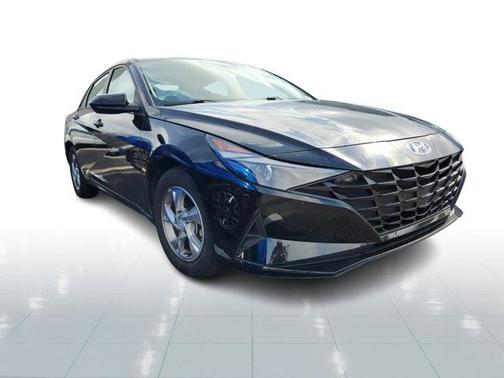 2021 Hyundai ELANTRA SE