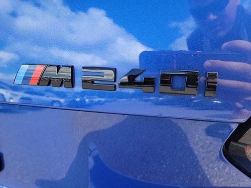 2023 BMW M240 i