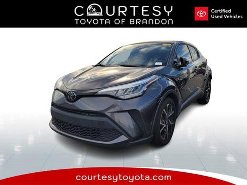 2022 Toyota C-HR XLE