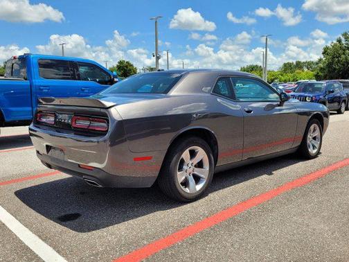 2022 Dodge Challenger SXT