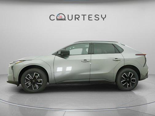 2026 Toyota bZ XLE Plus