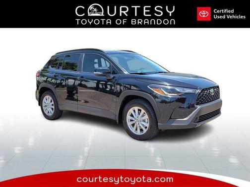 2025 Toyota Corolla Cross LE