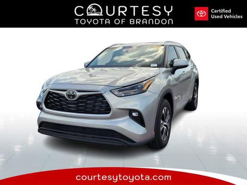 2023 Toyota Highlander XLE