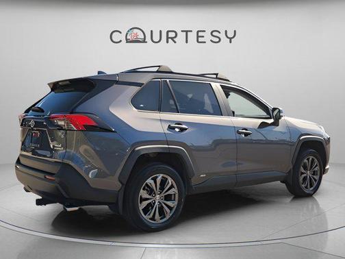 2022 Toyota RAV4 Hybrid XLE Premium