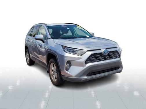 2020 Toyota RAV4 Hybrid XLE