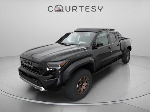 2025 Toyota Tacoma Hybrid Trailhunter