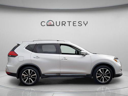 2017 Nissan Rogue SL