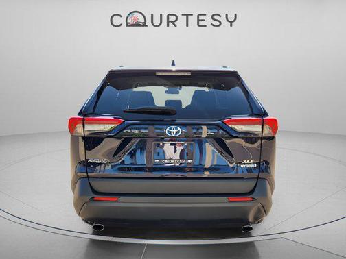 2021 Toyota RAV4 Hybrid XLE Premium